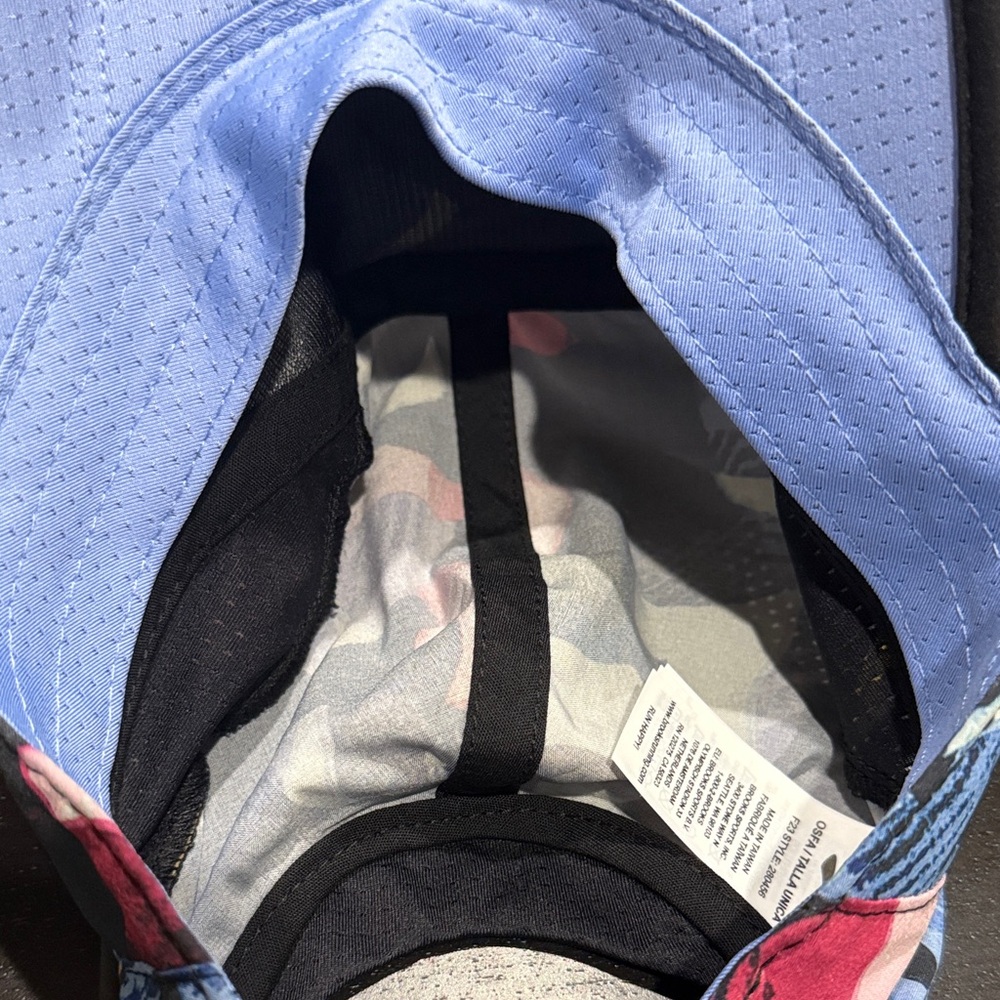 NWOT Brooks Black and Multicolor Chaser Cap - Picture 3 of 6